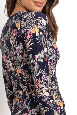 Sunseeker Waterlily Long Sleeve Rashie 6 Sunseeker Waterlily Long Sleeve Rashie -Sunseeker 1679480230 SS91830 IK 3